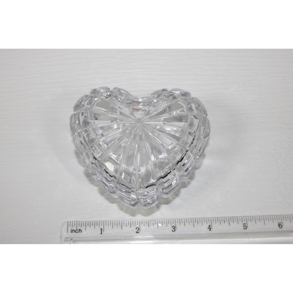 Vintage Heart Shaped Lead Crystal Trinket Jewelry Box Clear Dish S0202